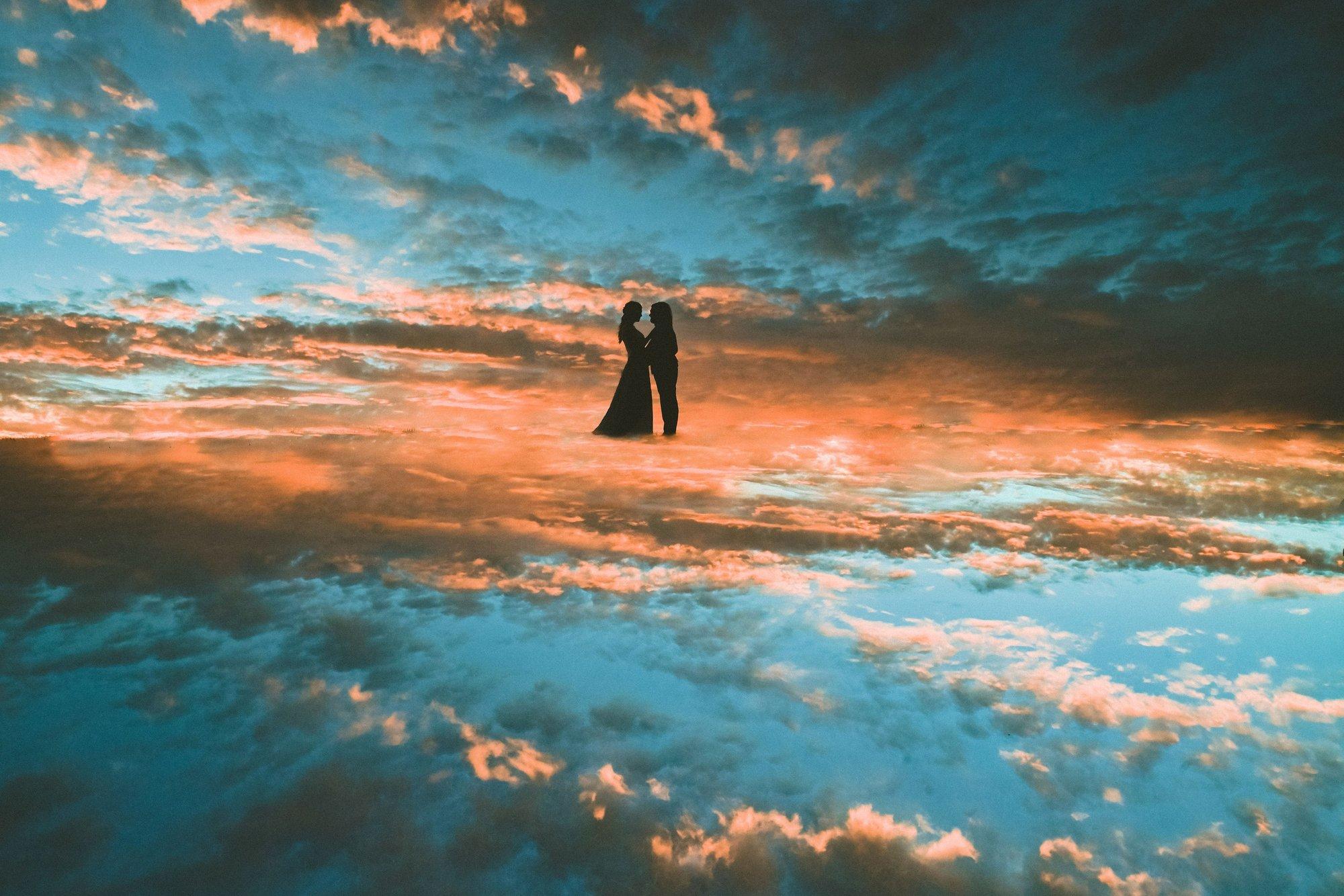 carousel-hero-element image-0